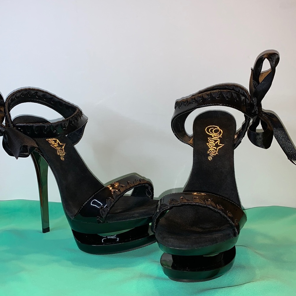 Pleaser Blondie Platform Heels